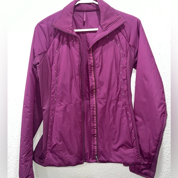Run for cold lululemon puffer jacket - Plum - Picture 3 of 8